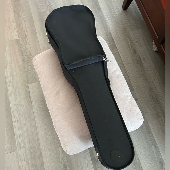 Stringed Instrument - Picture 3 of 4